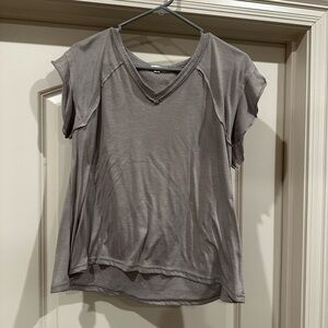 POL Gray Short Sleeve V-Neck Top